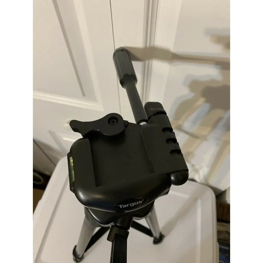 Targus Tripod TGT-BK58T Black With Targus Zip Bag Black‎